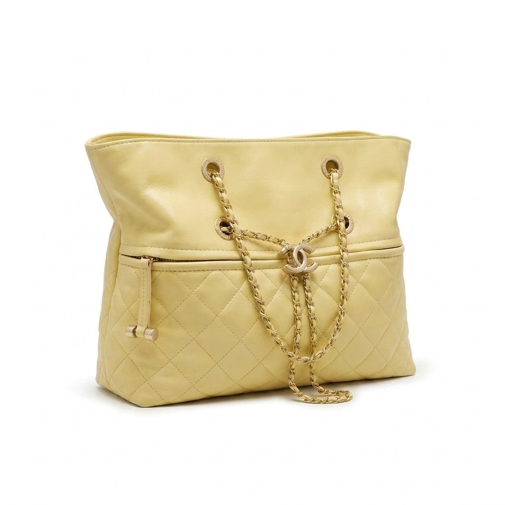 Chanel Quilted Leather Drawstring Shopping Tote Bag Mirror Woman Length 25 cm - Width 30 cm AS6111 Yellow
