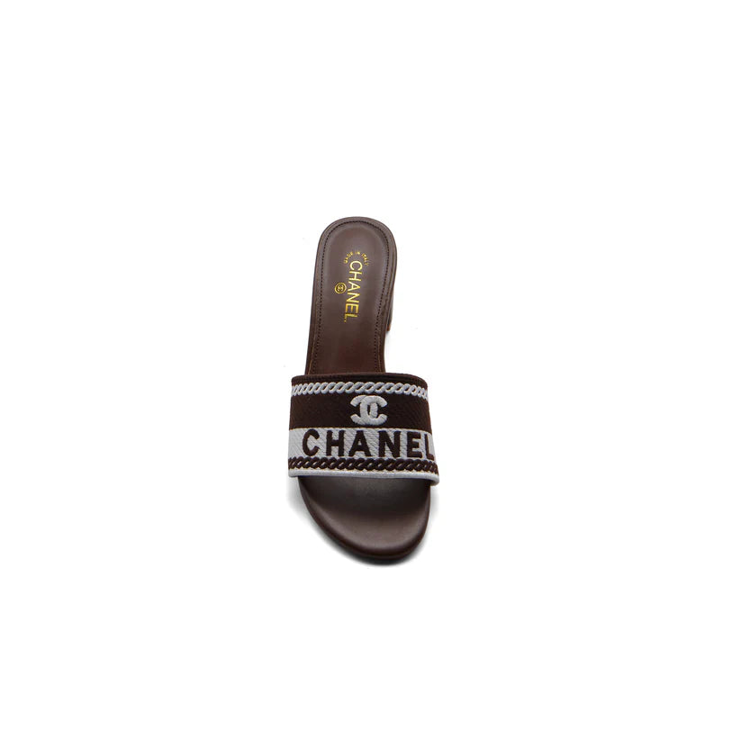 Chanel SS 2001 Embroidered Logo Mule VSP Woman 2127-1 Brown&White
