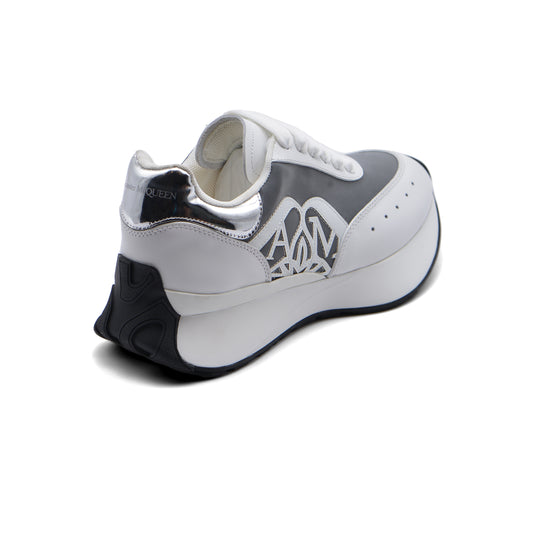 حذاء رياضي نسائي عالي الجودة من ألكسندر ماكوين 4529 باللونين الأبيض والفضي