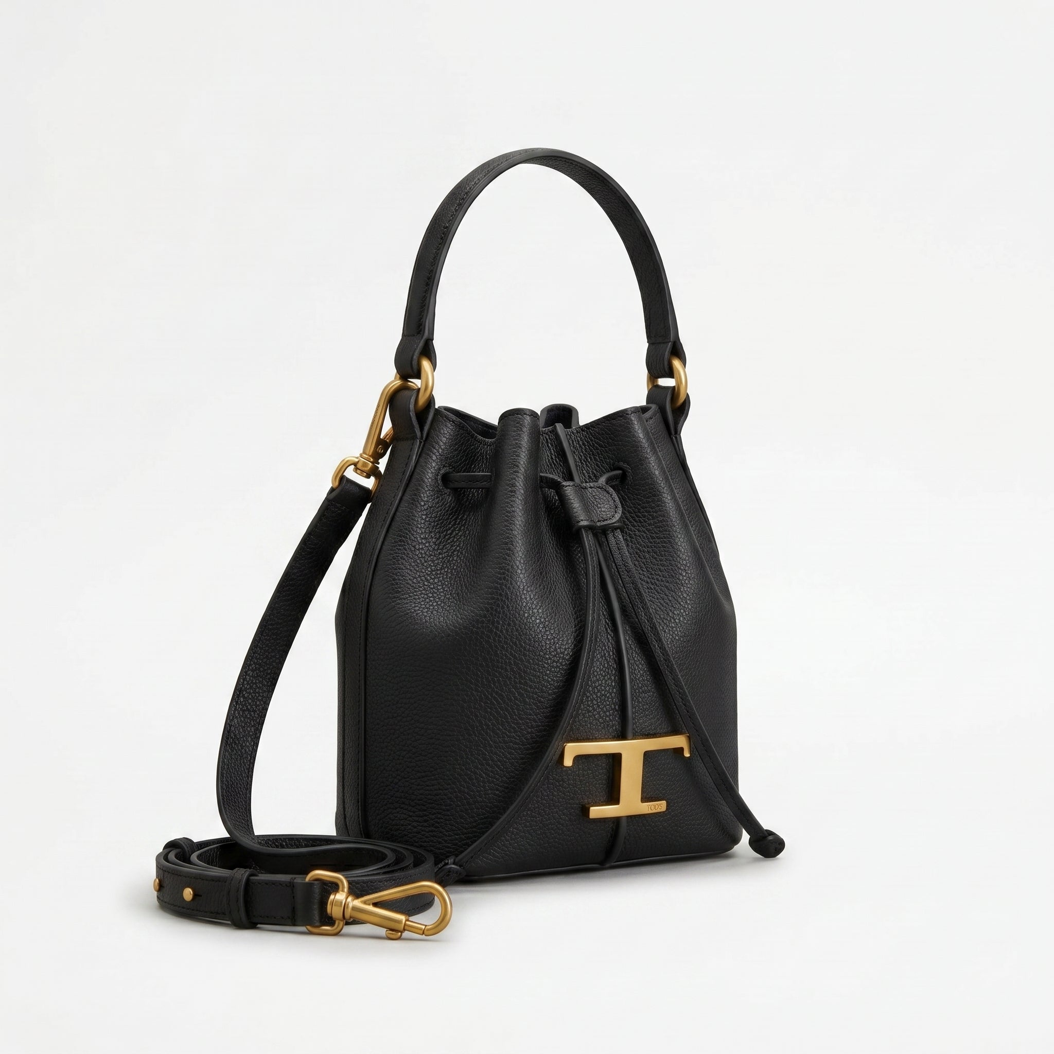 Tod's Bucket Bag with Charm – Dimensions: 20 cm (length) x 20 cm (width) Woman 8817 Black