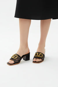 VALENTINO GARAVANI V LOGO Signature Pumps WOMAN 3115-1 BLACK