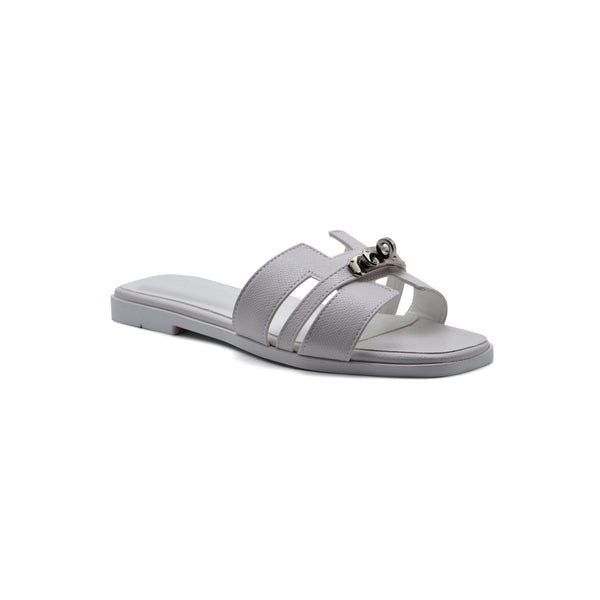 Hermes Calfskin Matte Alligator Giulia Sandals Woman H906 White