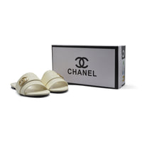 Chanel Leather Pearl Crystal CC Logo Slide Mules Ivory Slipper Woman 51156 White