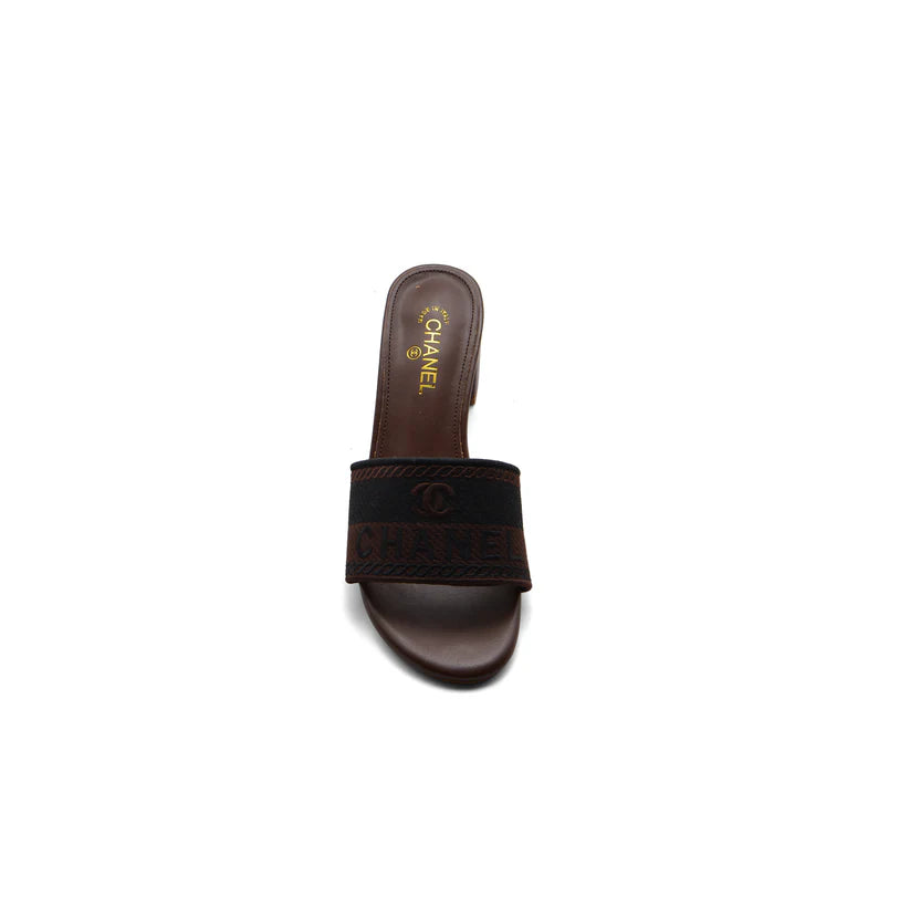 Chanel SS 2001 Embroidered Logo Mule VSP Woman 2127-1 Brown