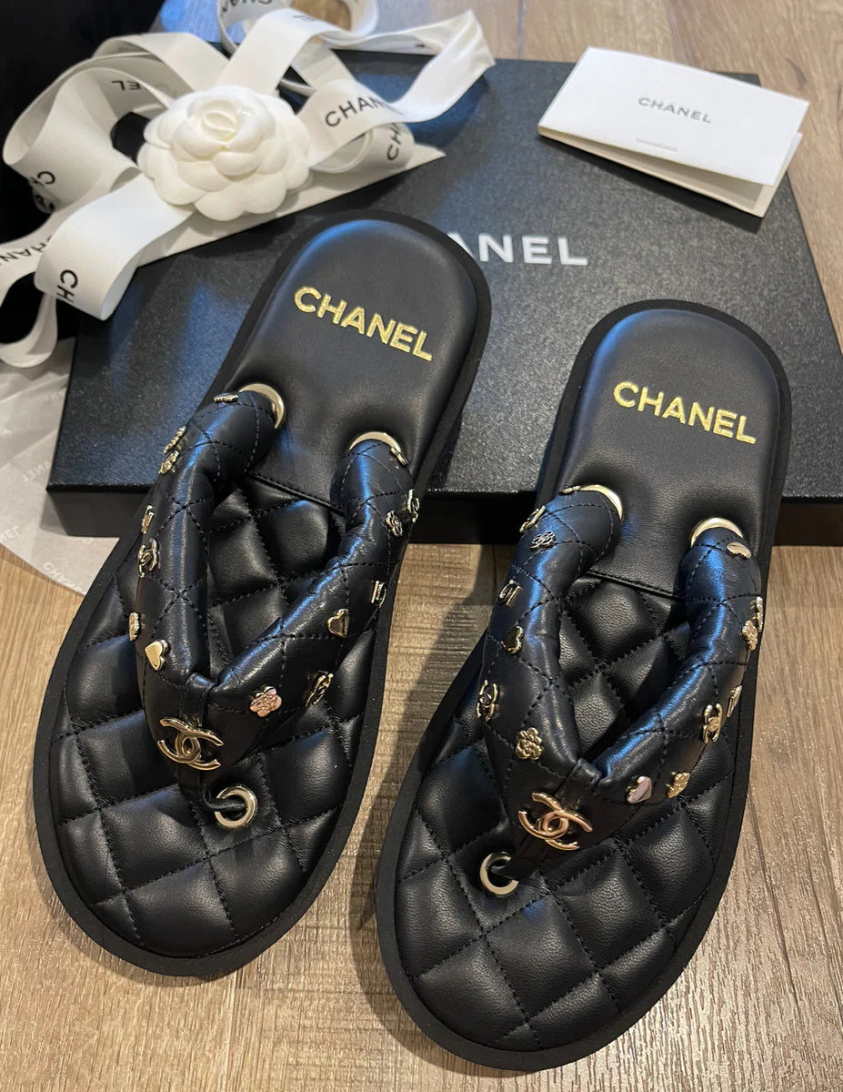 Chanel Lambskin Quilted Padded Charms Thong Sandals Woman XJC3134 Black
